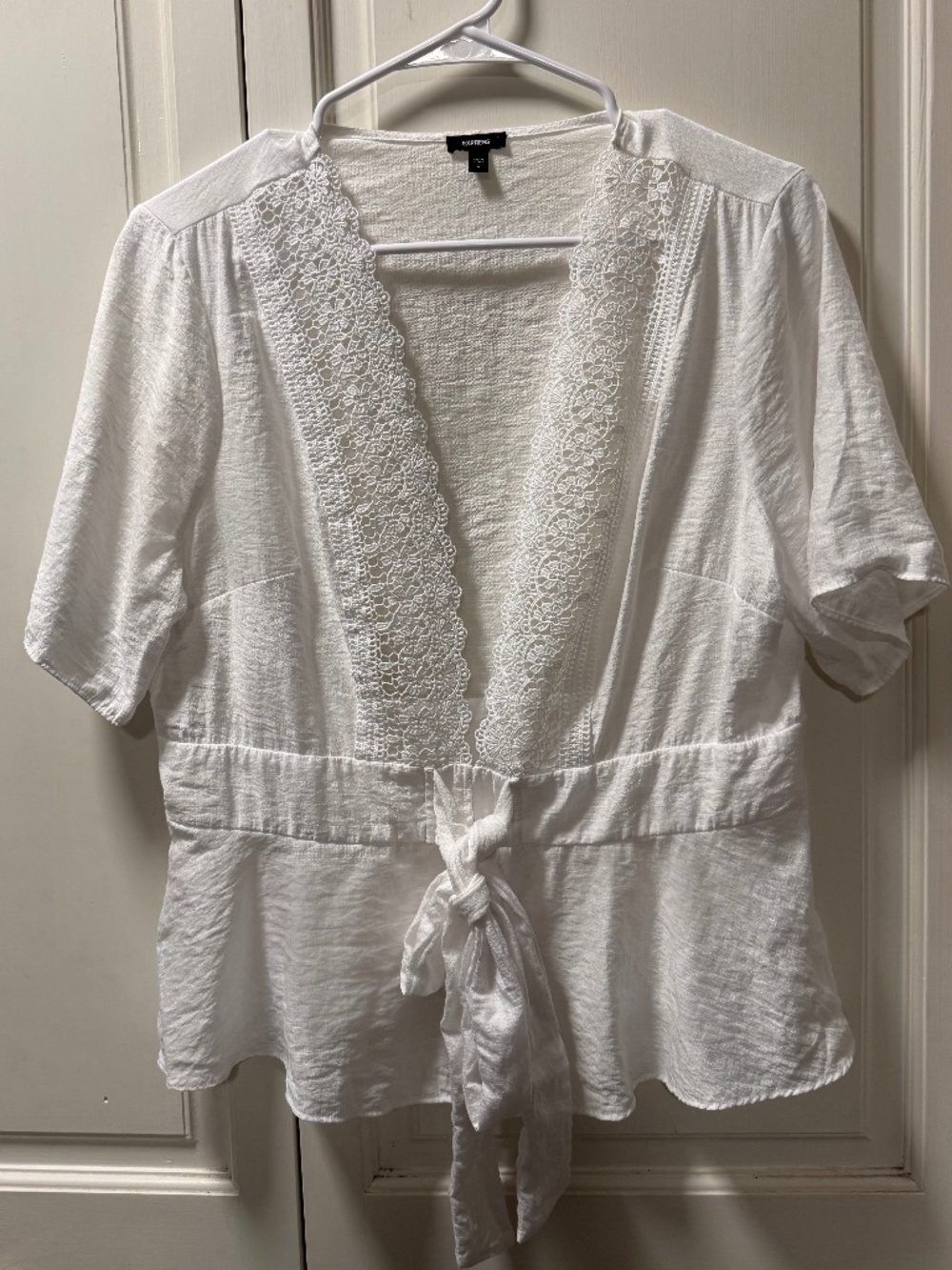 Express White Lace Trim Tie Front Peplum Blouse Size Medium